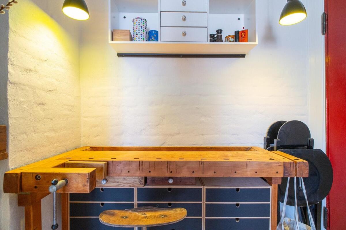 Stylish & Spacious In Trendy Norrebro Lejlighed *