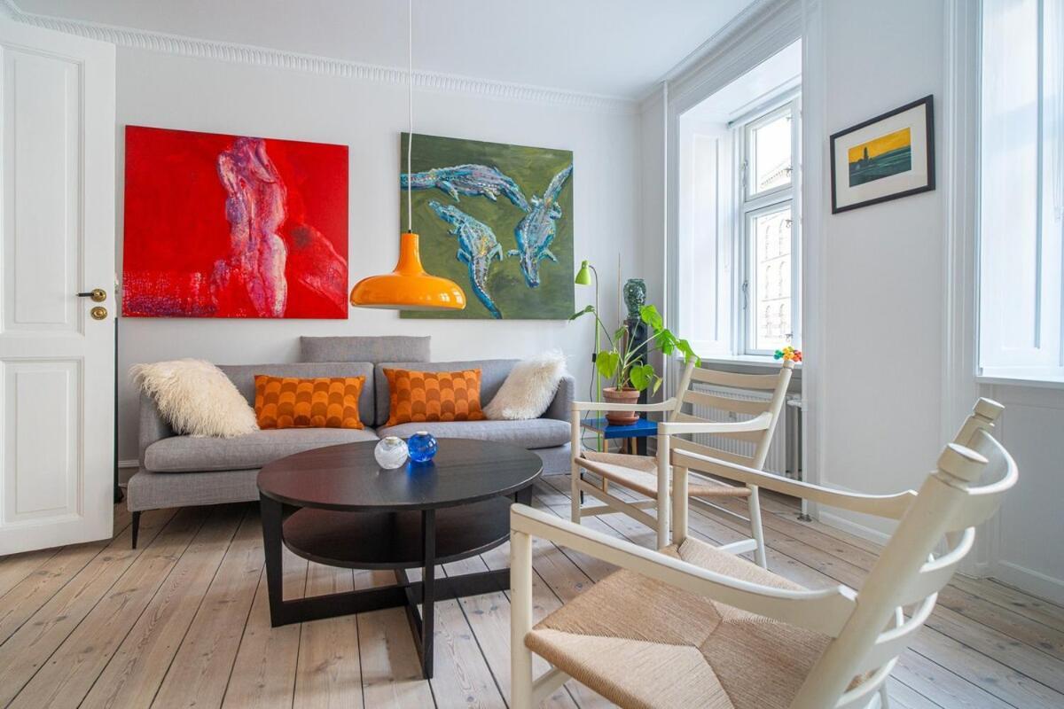 Stylish & Spacious In Trendy Norrebro Lejlighed *