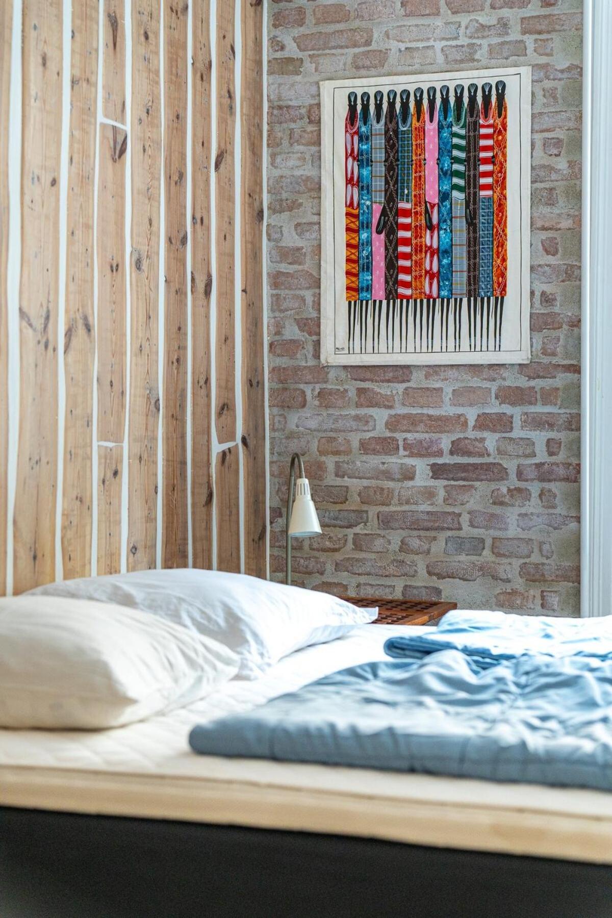 Stylish & Spacious In Trendy Norrebro Lejlighed